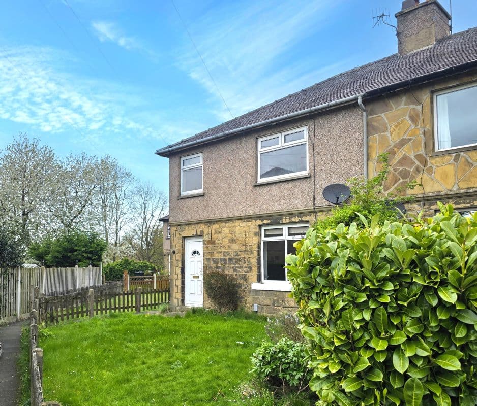 Freehold Semi-Detached House Vacant Possession