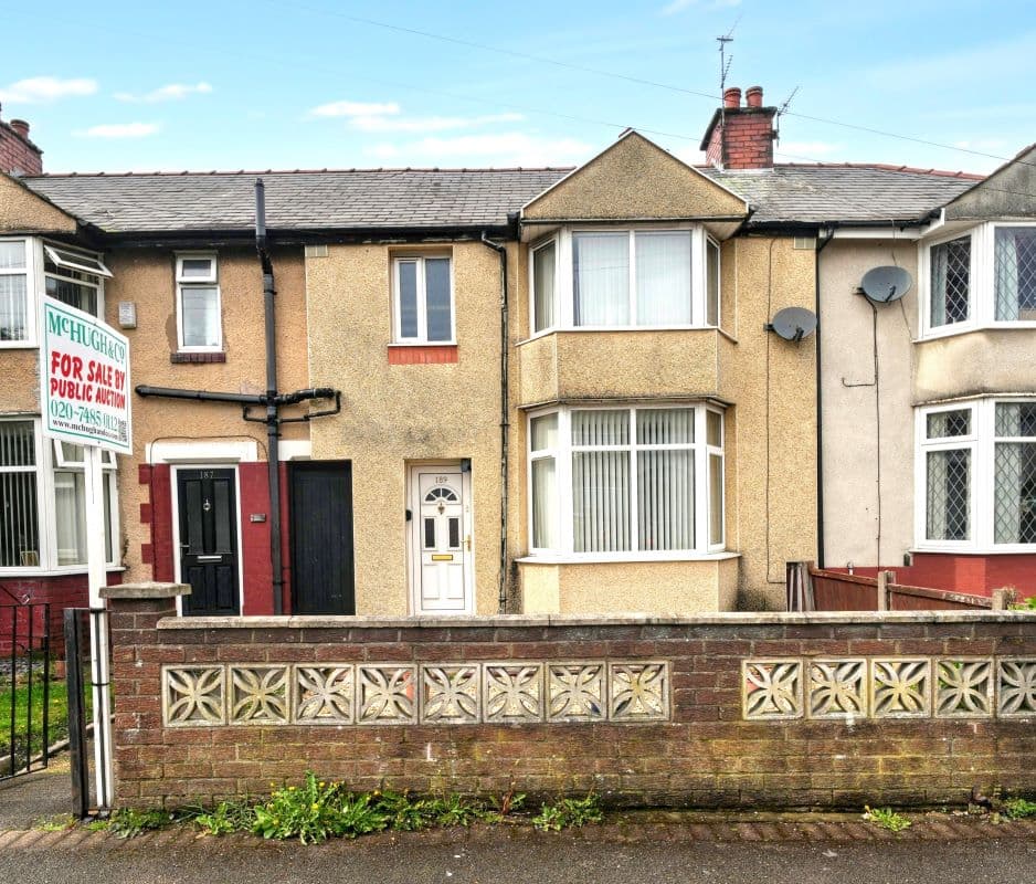 Freehold House Vacant Possession