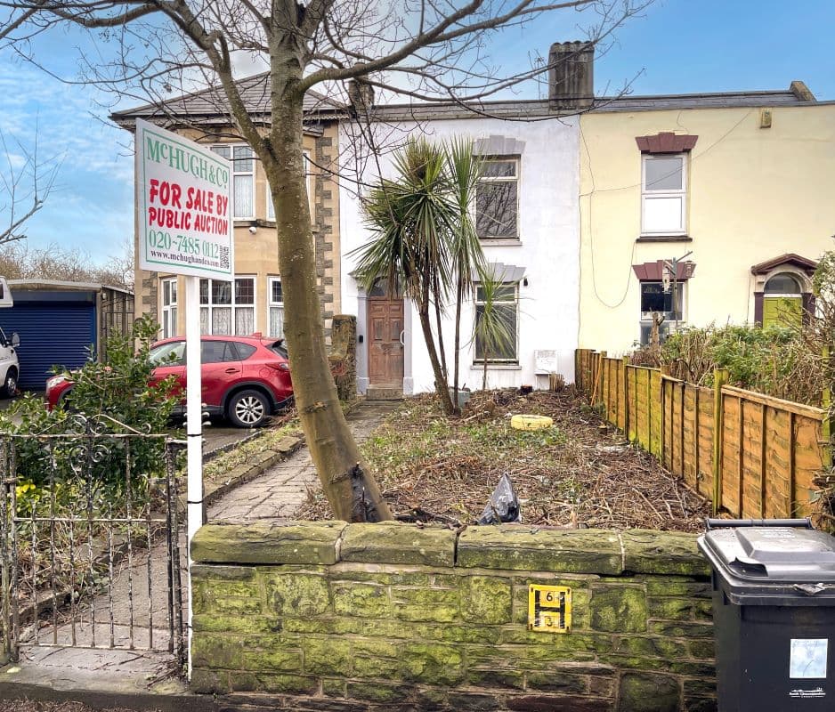 Freehold House Vacant Possession