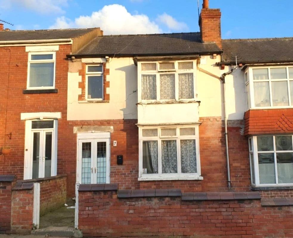 Freehold House Vacant Possession