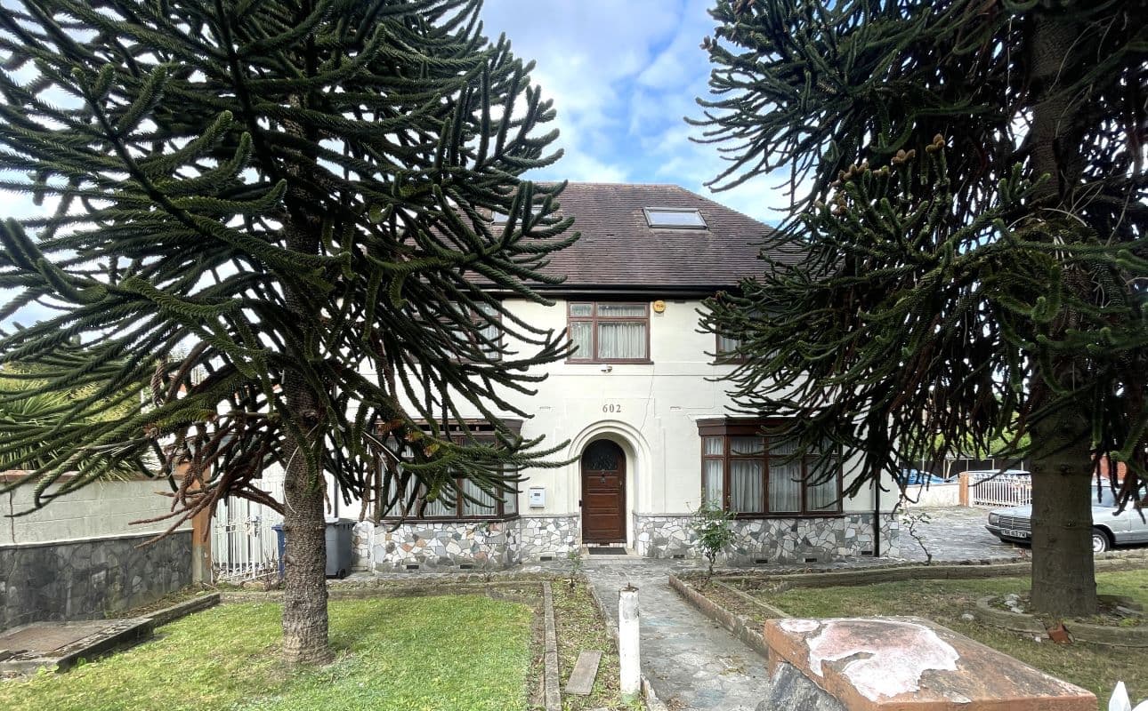 Freehold Detached House and Garage on Substantial Corner Plot Vacant Possession