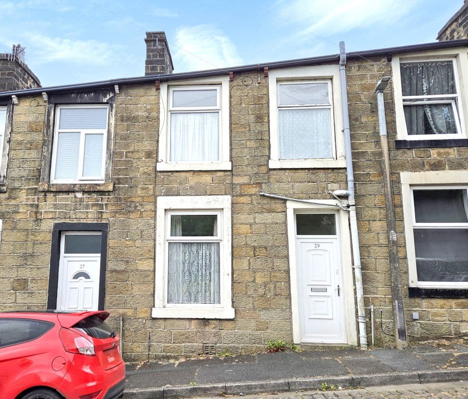 Freehold House Vacant Possession