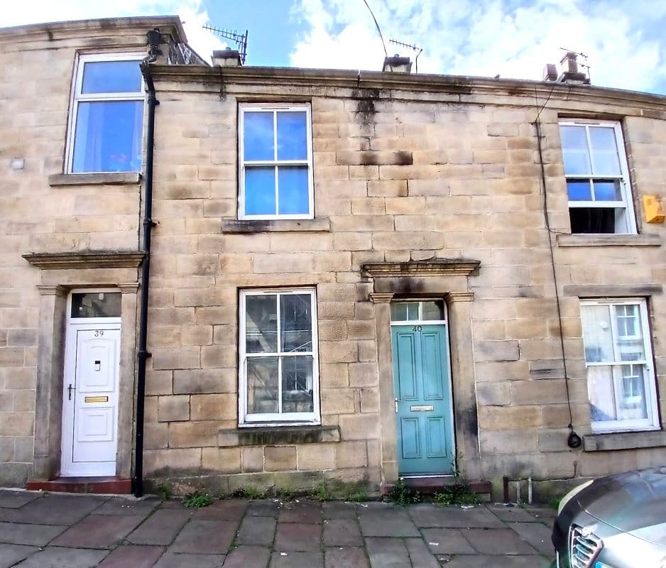 Leasehold House Vacant Possession