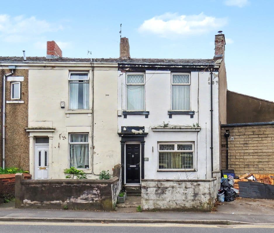 Freehold House Vacant Possession