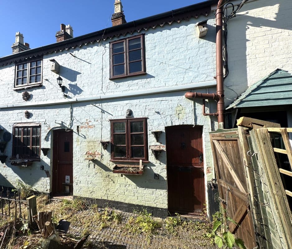 Freehold House Vacant Possession