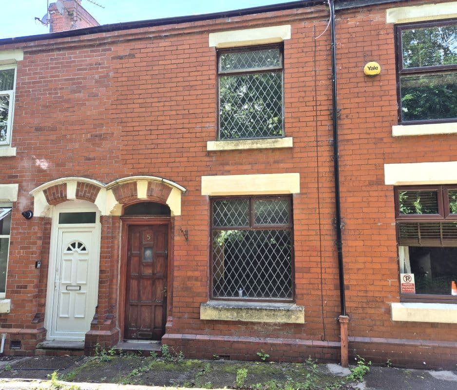 Freehold House Vacant Possession