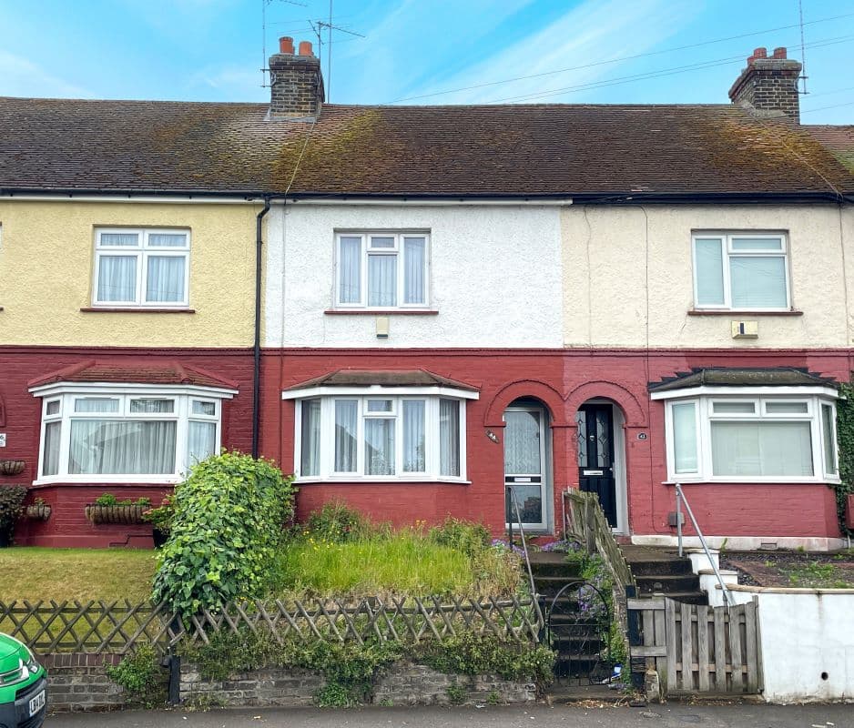 Freehold House Vacant Possession