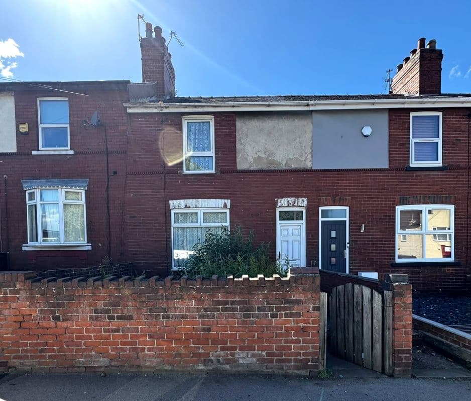 Freehold House Vacant Possession