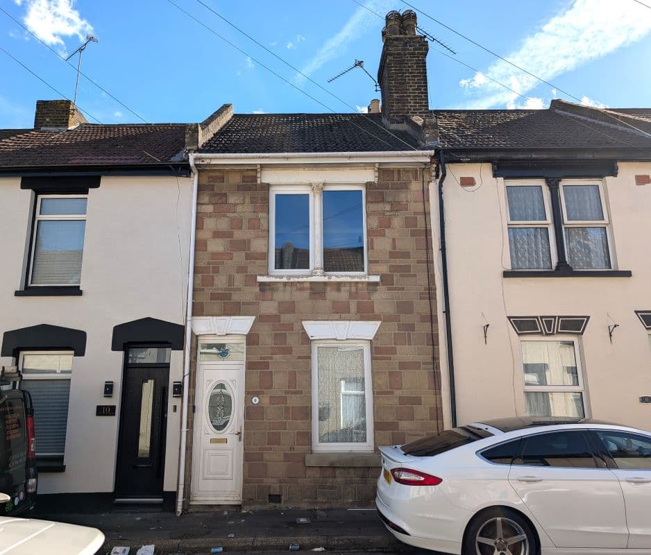 Freehold House Vacant Possession