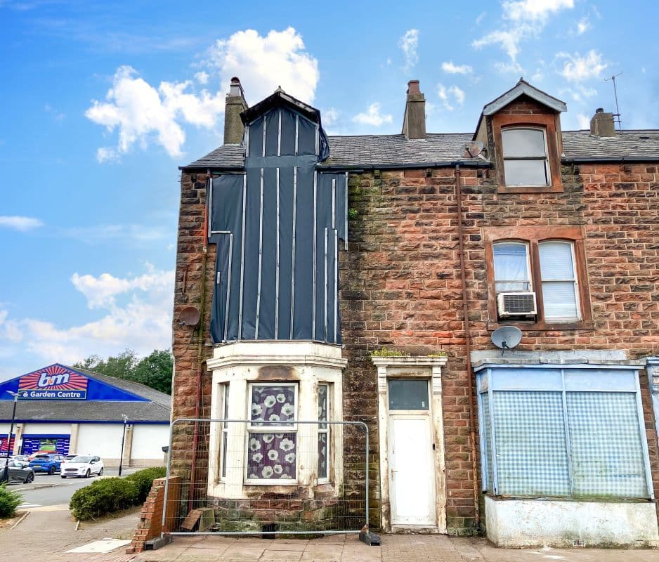 Freehold House Vacant Possession