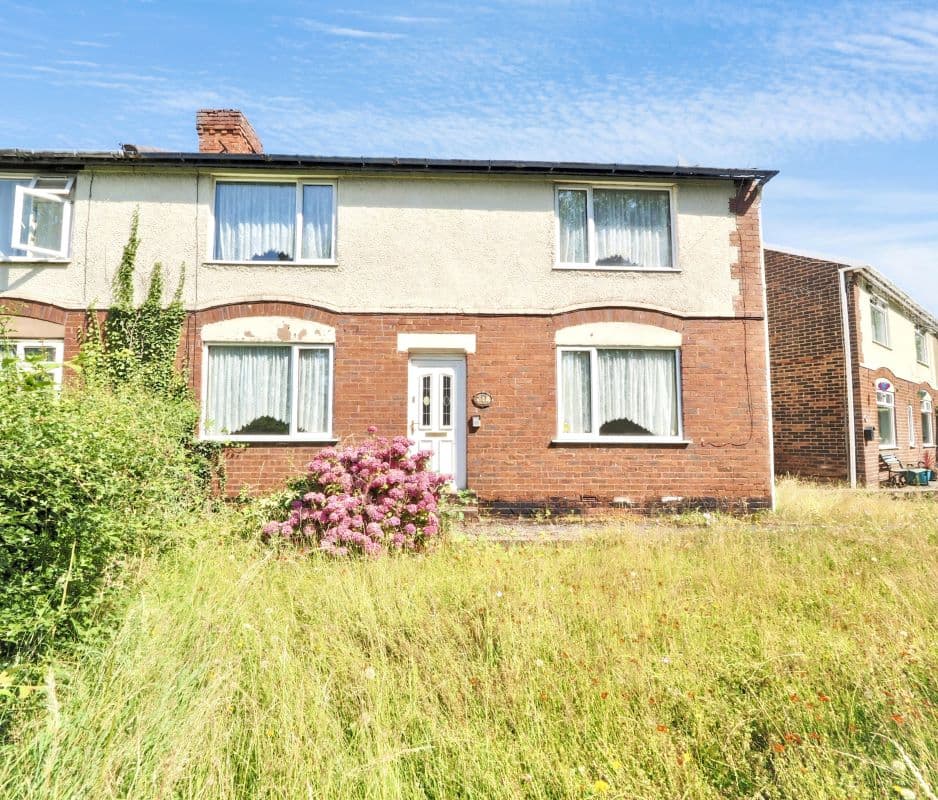 Freehold Semi-Detached House Vacant Possession