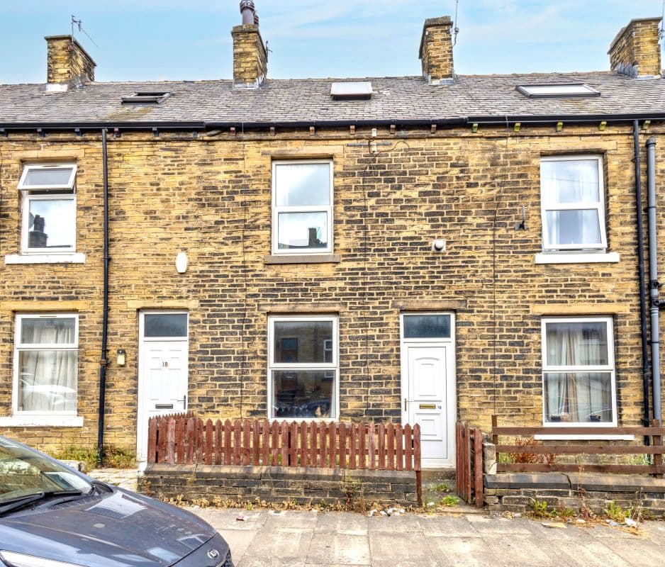 Freehold House Vacant Possession