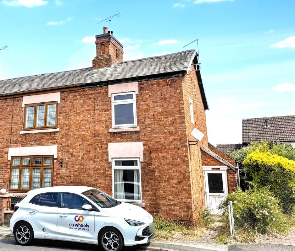 Freehold Semi-Detached House Vacant Possession