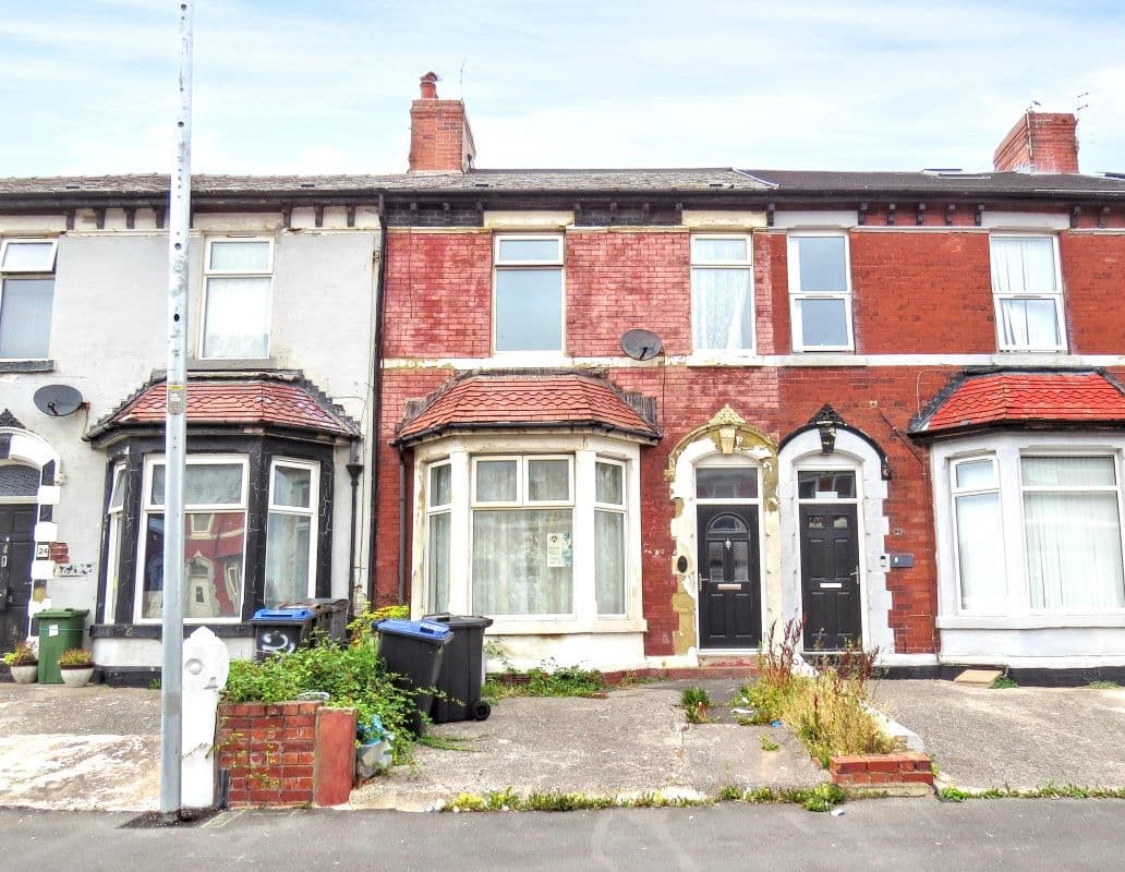 Freehold House Vacant Possession