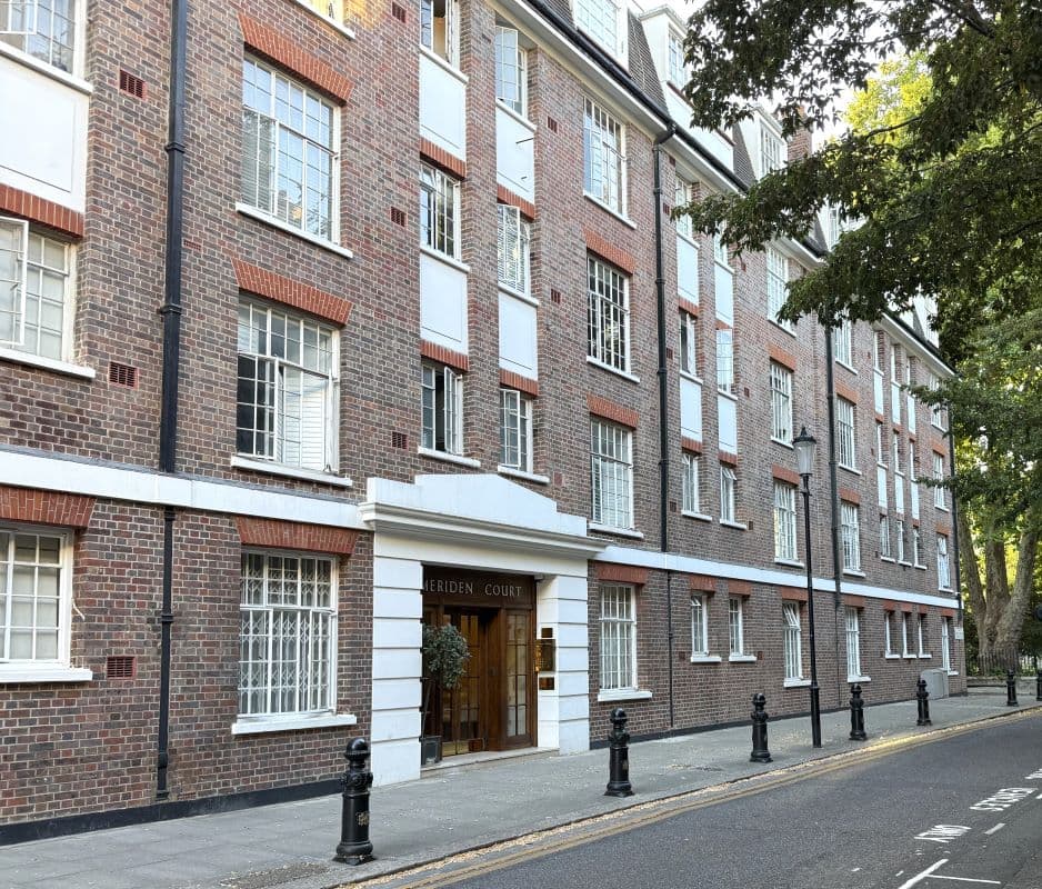 Leasehold Flat Requiring Modernisation