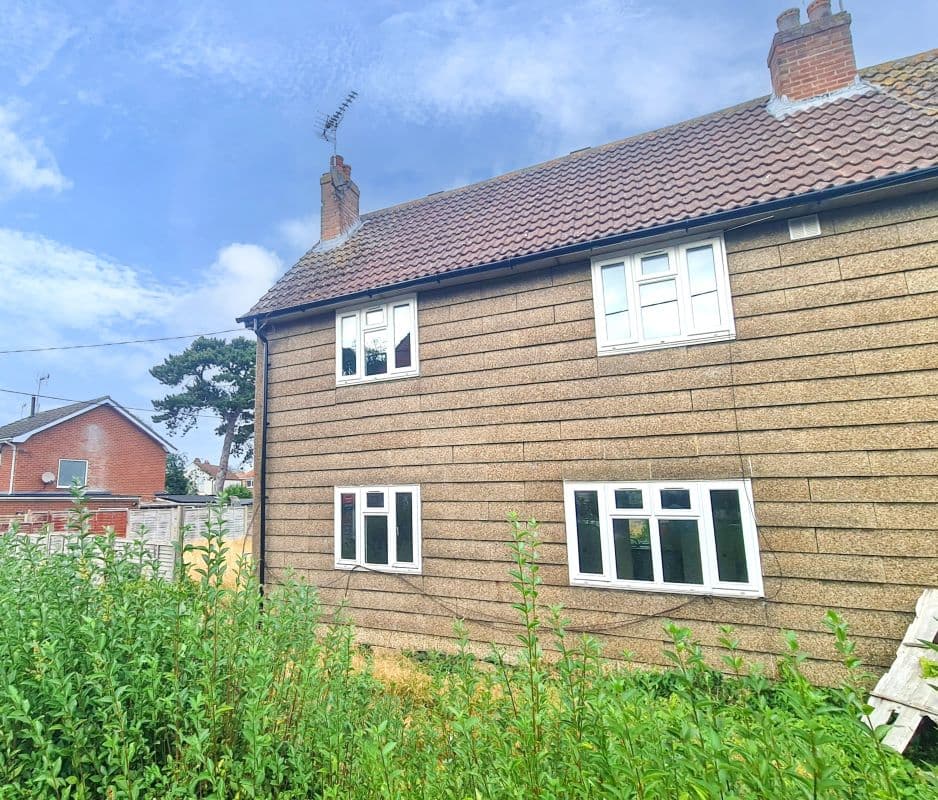 Freehold Semi-Detached House Vacant Possession