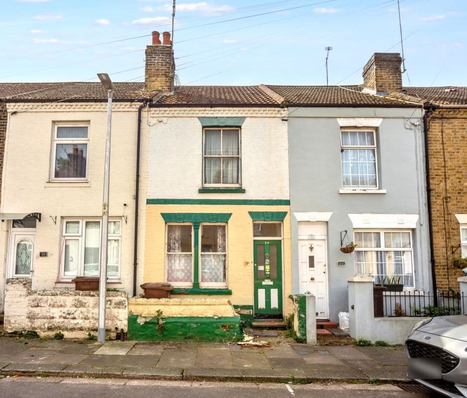 Freehold House Requiring Modernisation