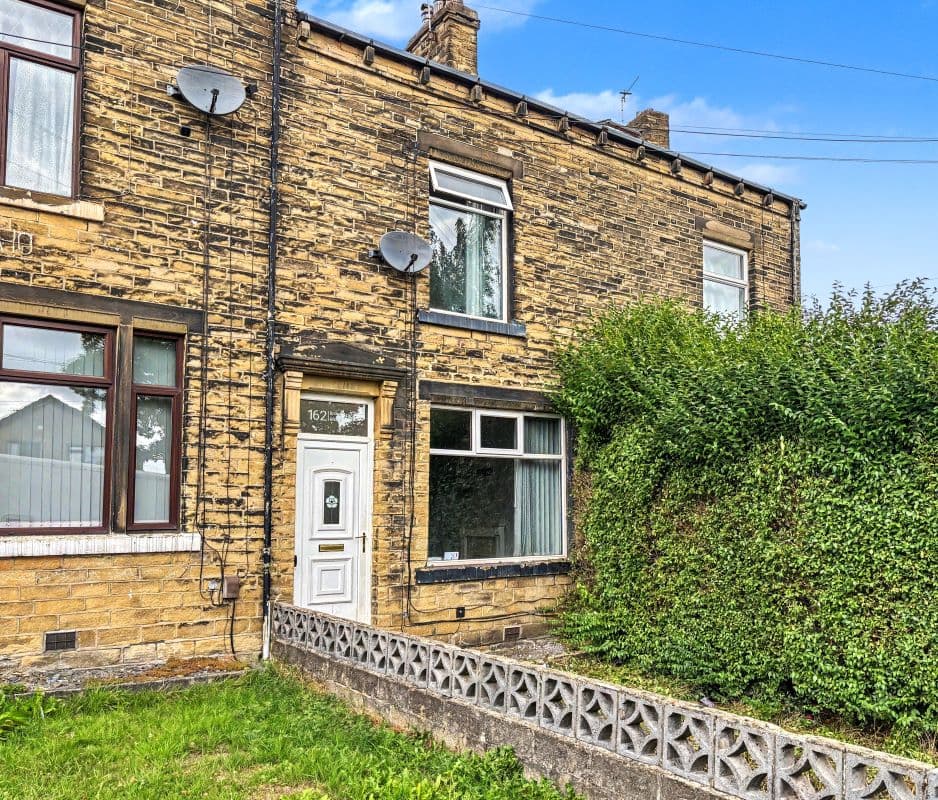 Freehold House Vacant Possession