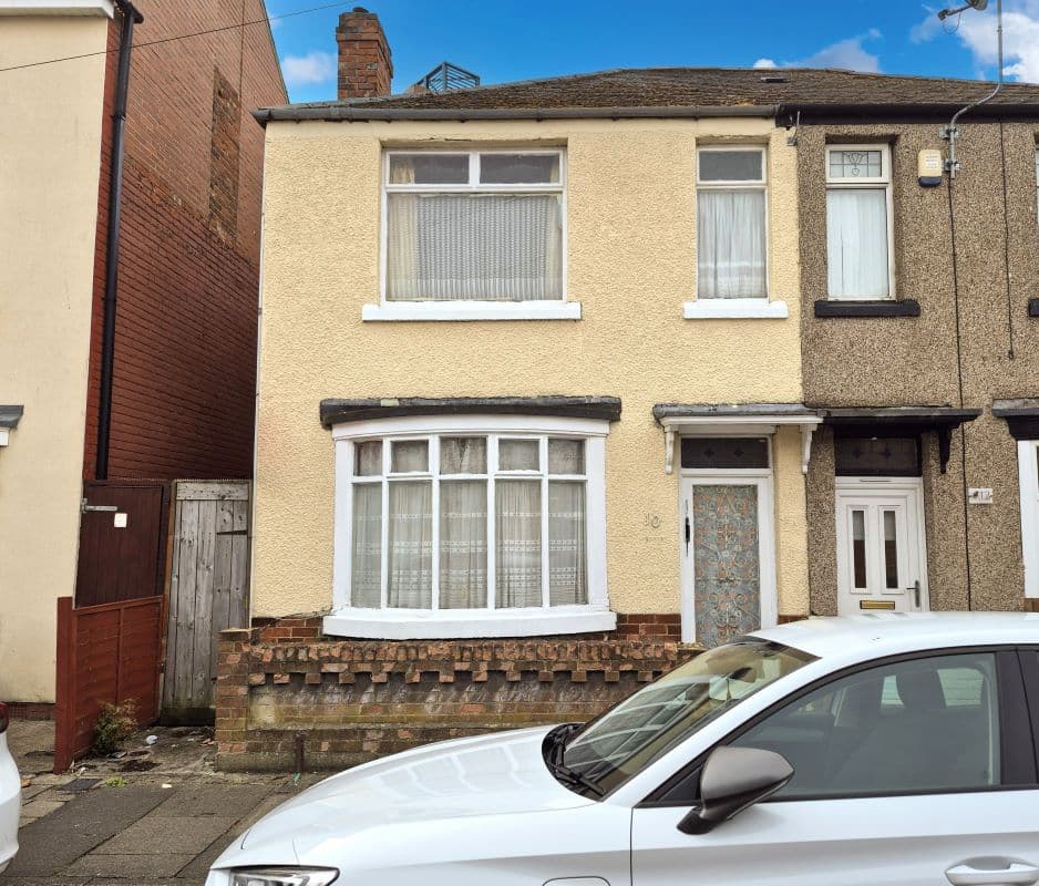 Freehold Semi-Detached House Vacant Possession