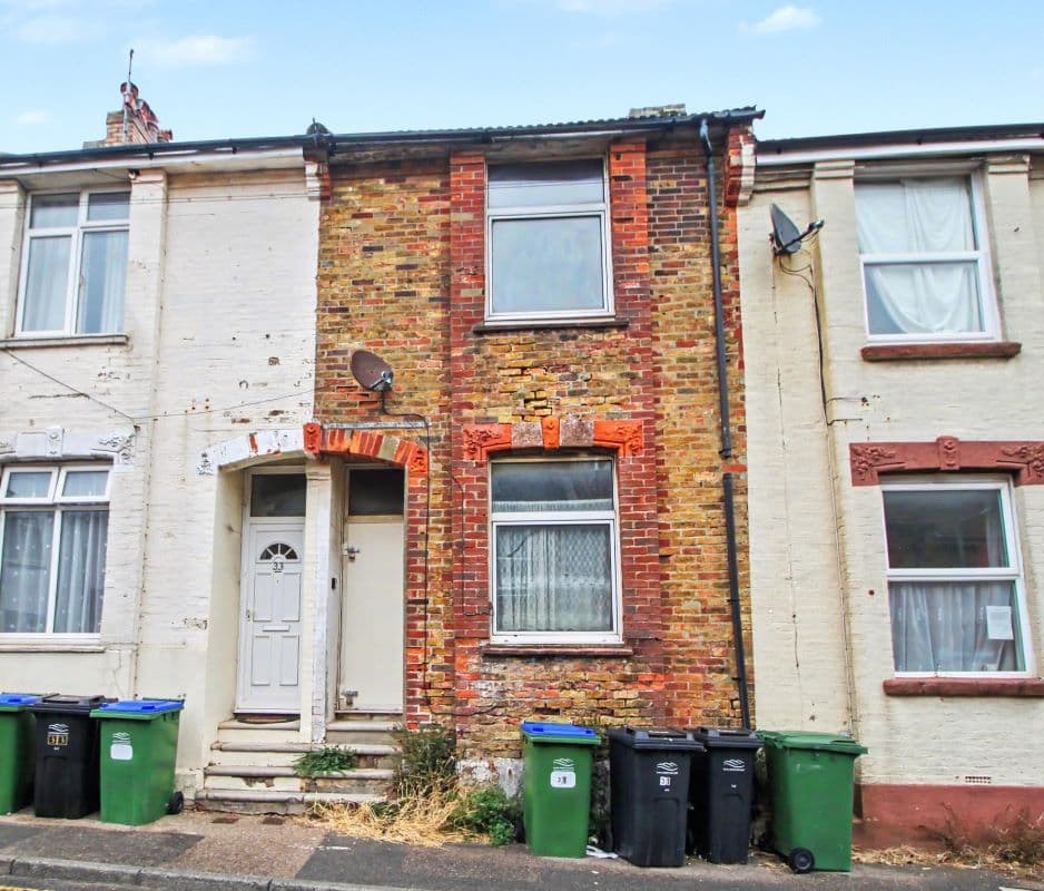 Freehold House Vacant Possession