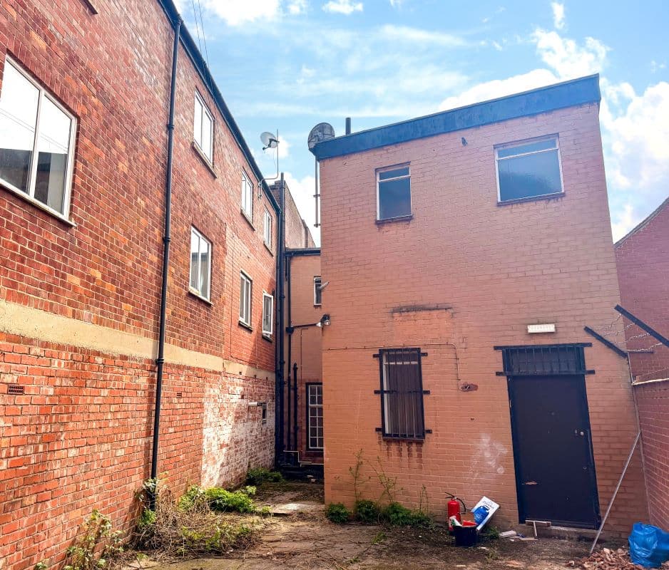 Long Leasehold Rear Building Vacant Possession
