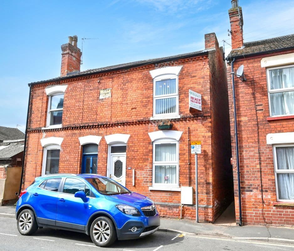 Freehold Semi-Detached House Vacant Possession