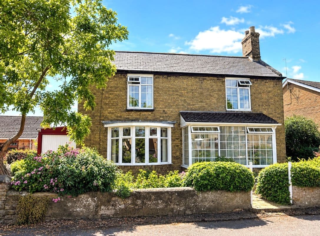 Freehold Detached House and Garage Vacant Possession