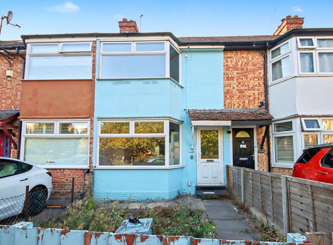 Freehold House Vacant Possession