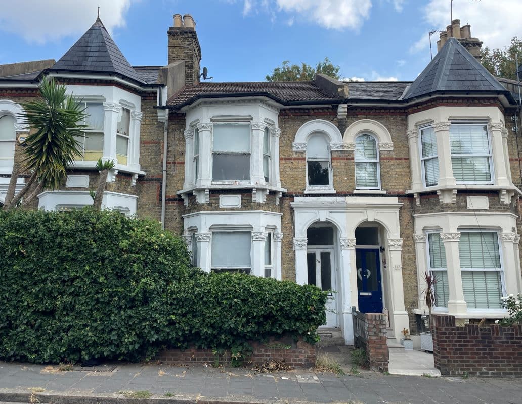 Freehold House Vacant Possession