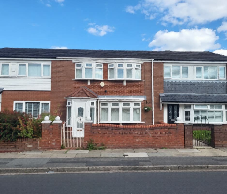 Freehold House Vacant Possession