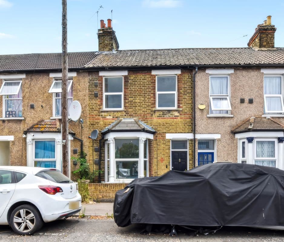 Freehold House Vacant Possession