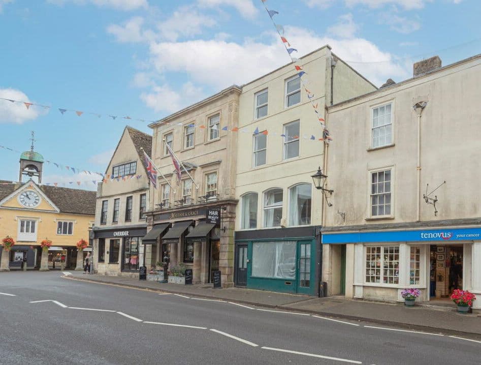 Two-bedroom Town Centre Apartment Available Via Auction