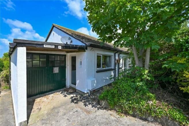 Three Bed Bungalow On The Cornish Riviera To Be Sold At Auction 30th July 2025