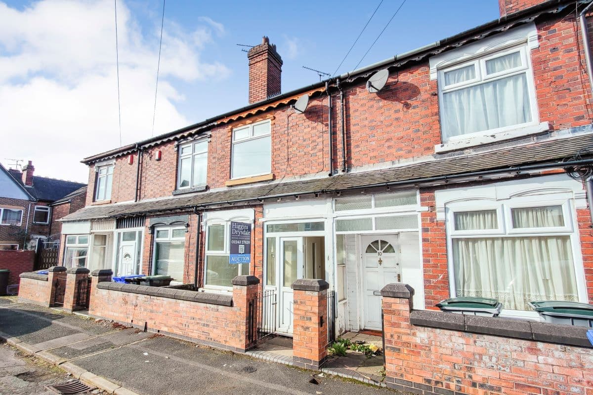 A two-bedroom freehold terrace house in Stoke-on-Trent