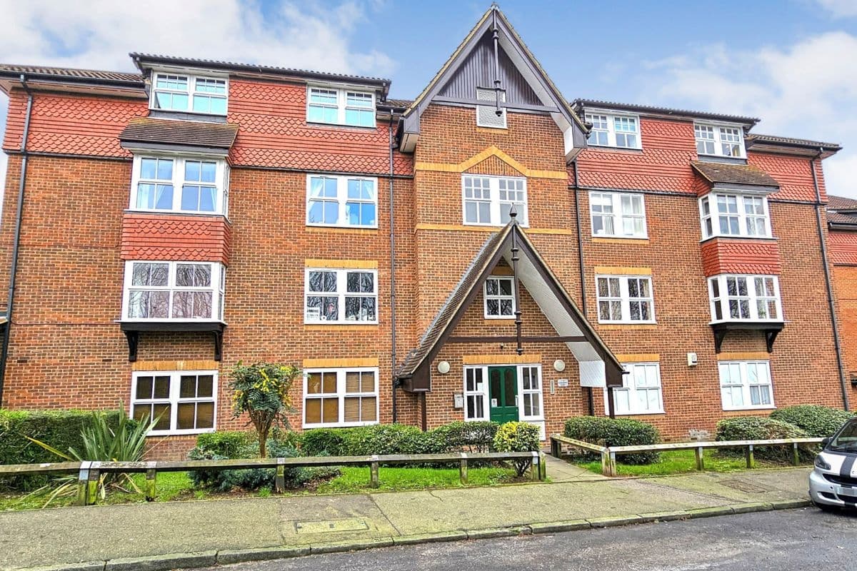 A two-bedroom leasehold purpose-built flat with allocated parking