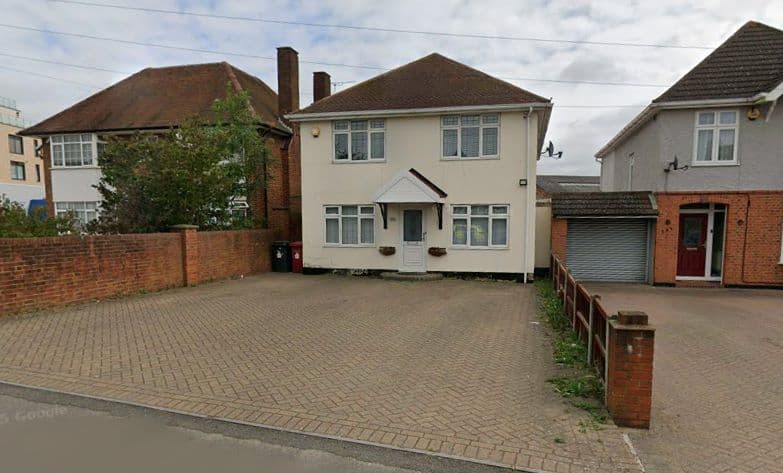 Detached 4 Bedroom House!