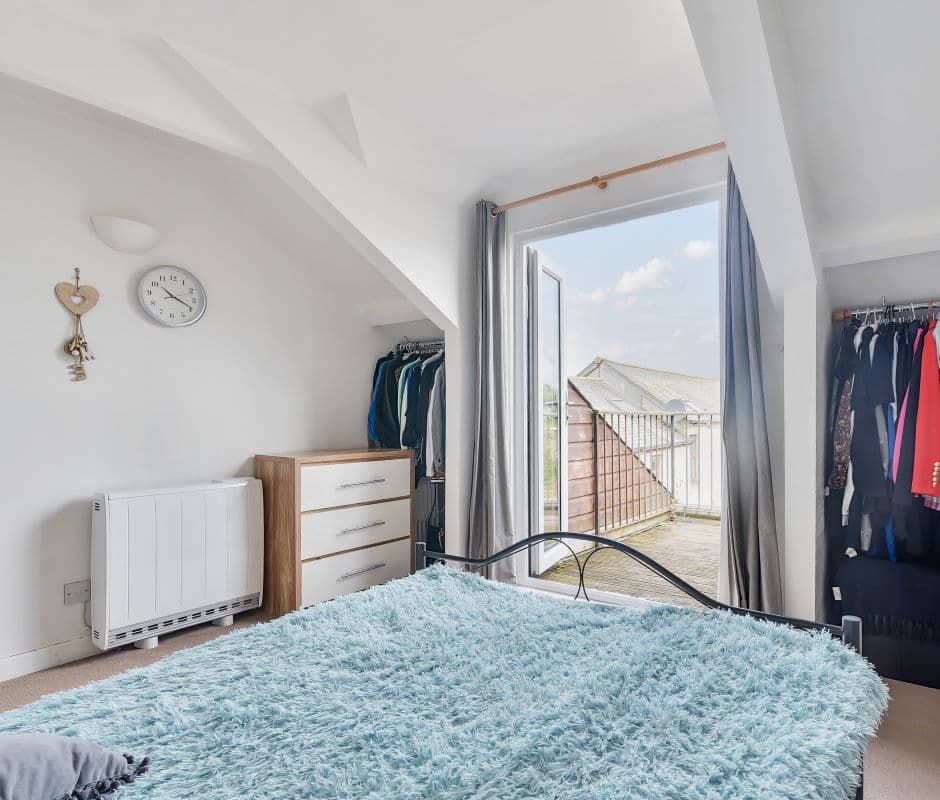 Flat 9, 22 Fore Street, Hayle, Cornwall, TR27 4DY