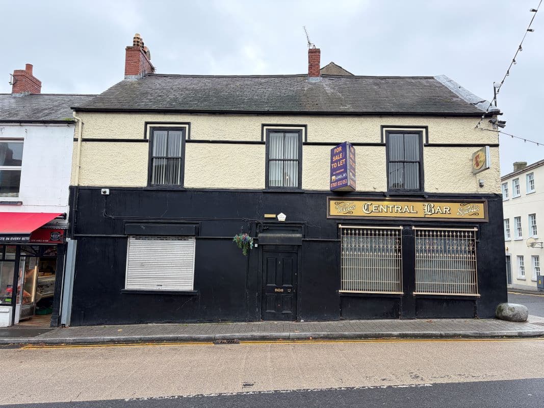 Lot 102 - Central Bar & Off Sales