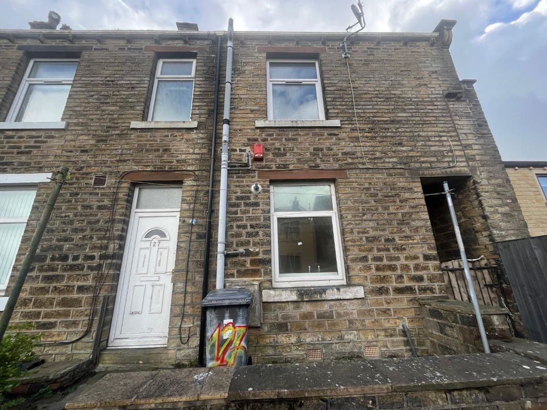 Unconditional Online Auction Sale of a Residential Property