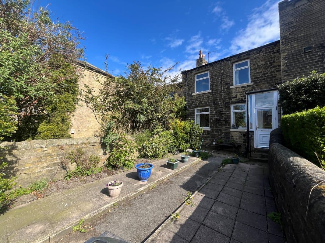 Charming Two-Bedroom Cottage