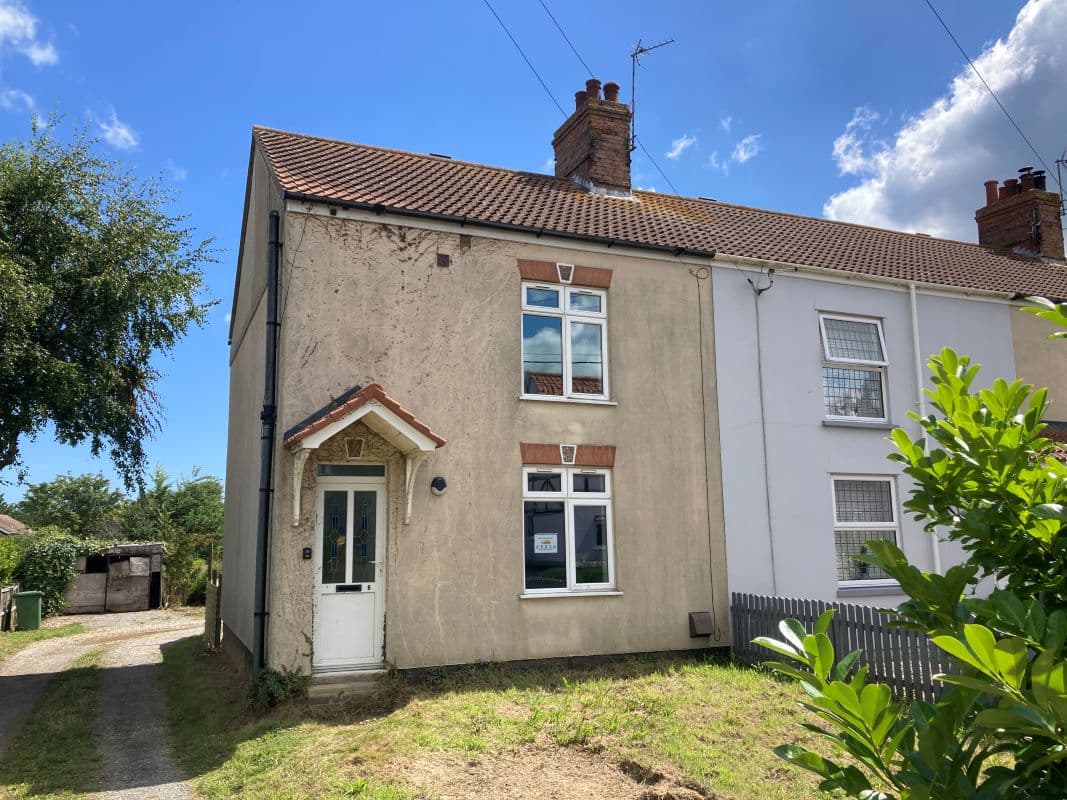 Older Style 3 Bedroom End Terraced House