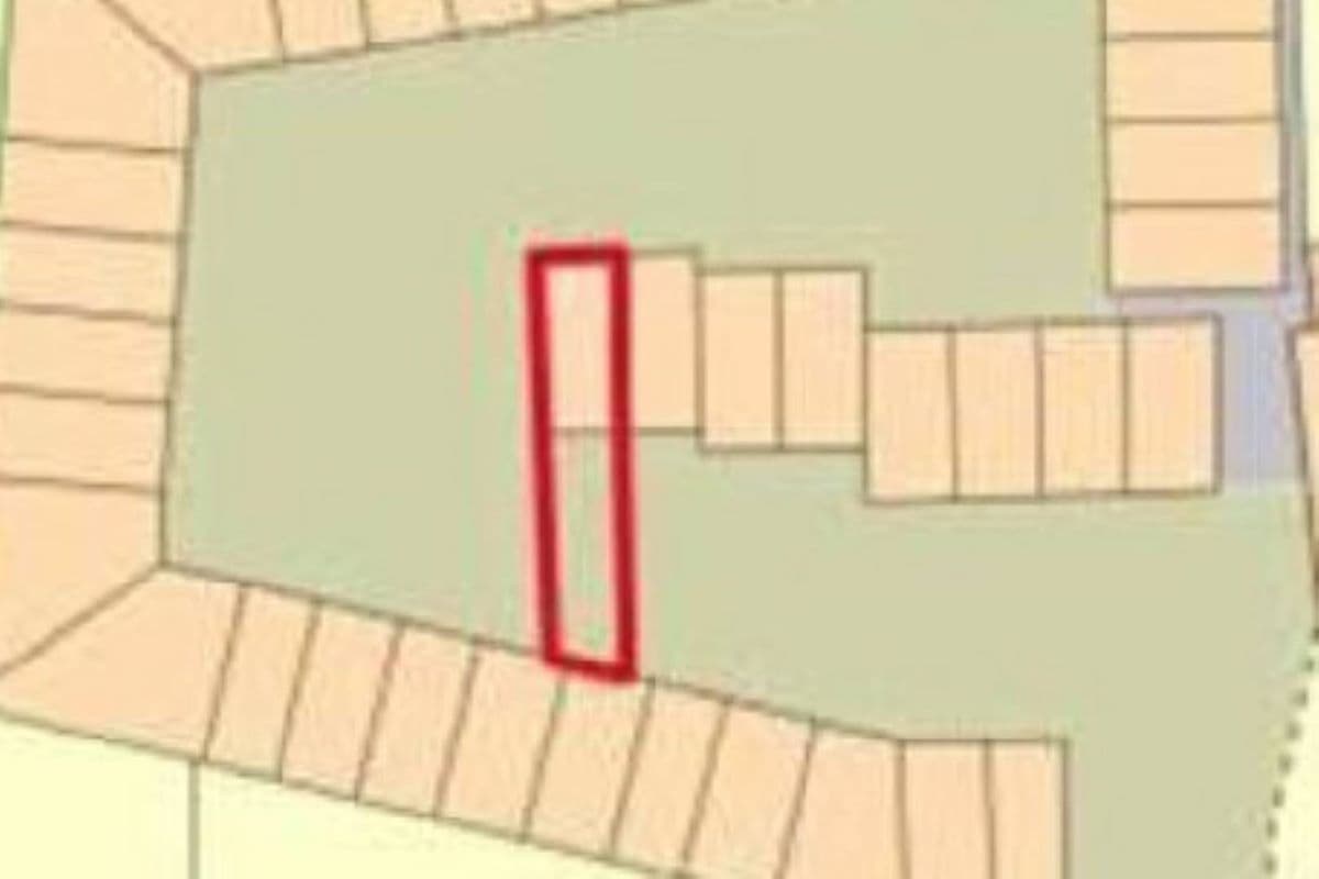 Garage Ballinghall Close, Bedford