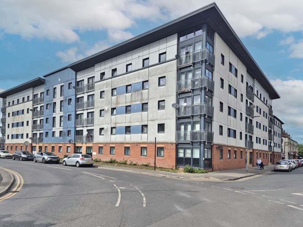 CASH BUYERS ONLY - An excellent investment property providing an opportunity for a high yield.