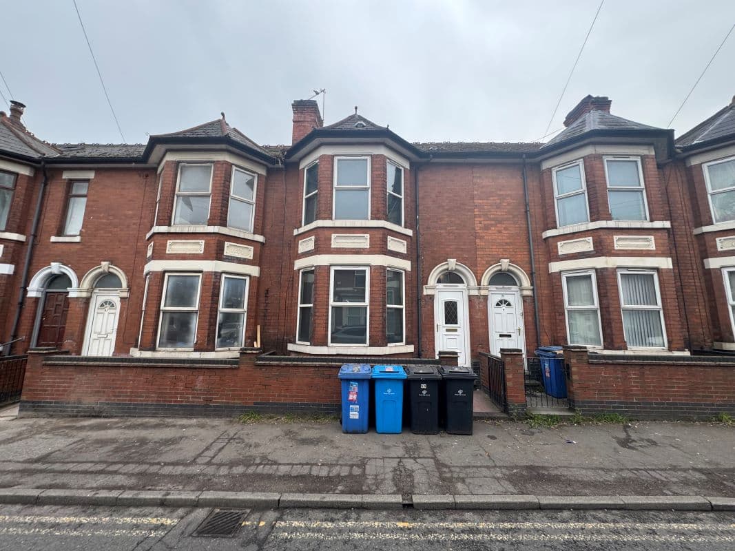 Well Maintained HMO with Eight Self Contained Ensuite Bedrooms