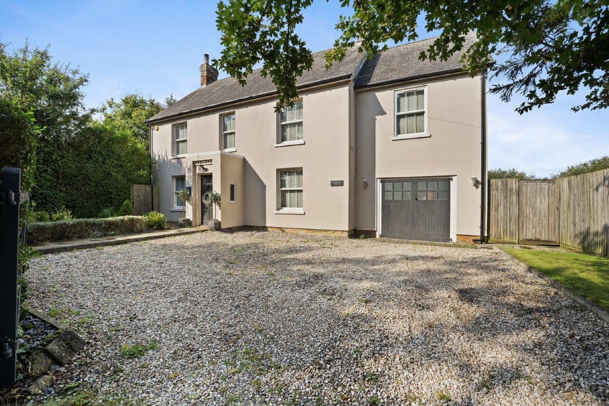 Georgian-Style Family House in Rural Setting