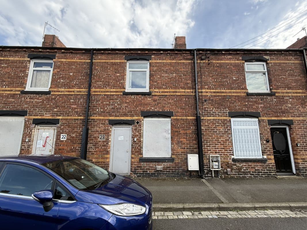2 Bedroom Mid Terrace House