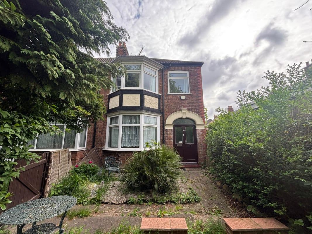 Traditionally Constructed Edwardian End of Terrace House