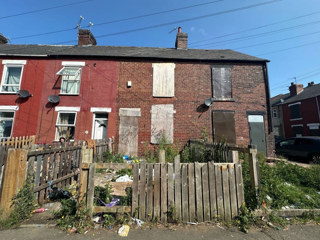 Two Bed Terrace House In Need of TLC