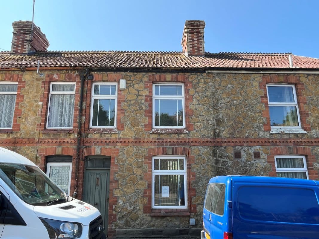 Mid-Terrace Property in Ilminster