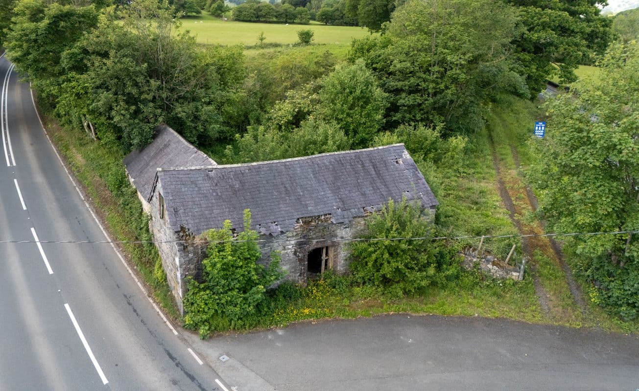 Druids Barns, Corwen, Clwyd, LL21 9NU